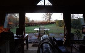 Idyllic Log Cabin Near Stratford Upon Avon